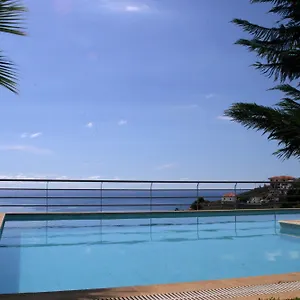 Casa Do Papagaio Funchal (Madeira)